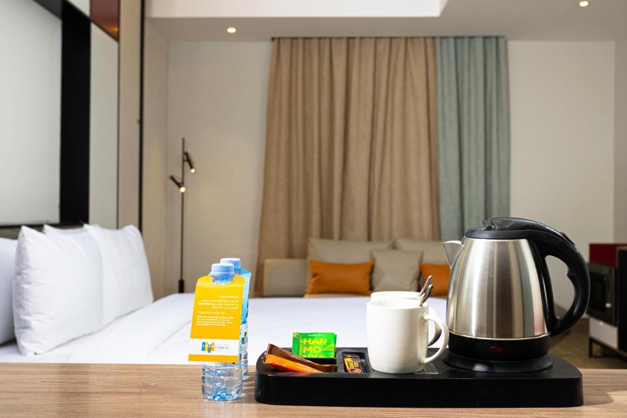 Ewaa Express Hotel - Al Jouf Sakakah Luaran gambar